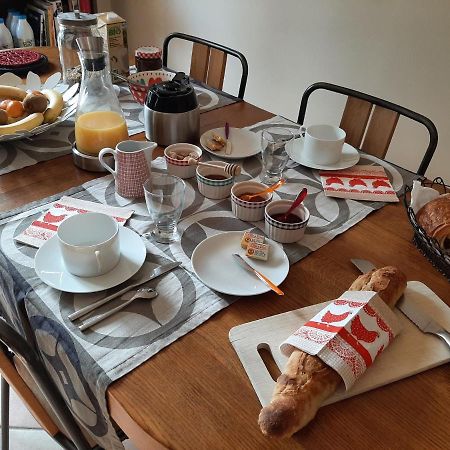 Au Chat Perche Mareil-sur-Mauldre Dış mekan fotoğraf
